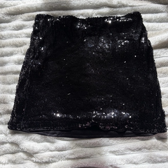 Sequin Black Mini Skirt - Picture 3 of 4